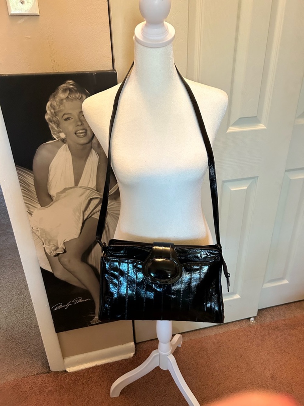 YK2 Lee Sands Black Patent Leather Shoulder Bag -